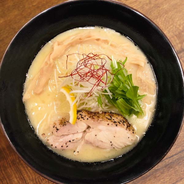 鶏白湯らーめん